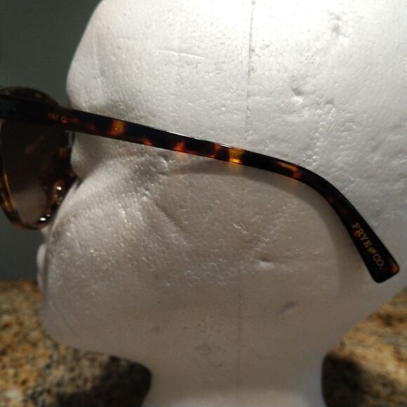 Frye and Co. Tortoise Shell Brown Sunglasses 100% UV Lens Protection NWT main image 12